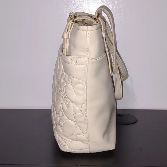 Betsey Johnson Faux Leather Cream Heart Detail Purse Handbag - Picture 4 of 10